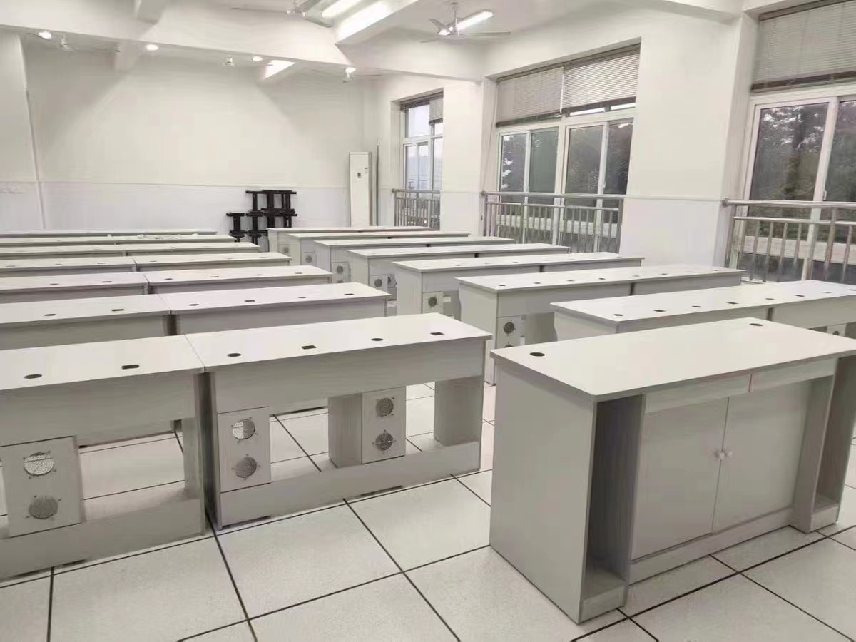 专业生产各类防静电地板